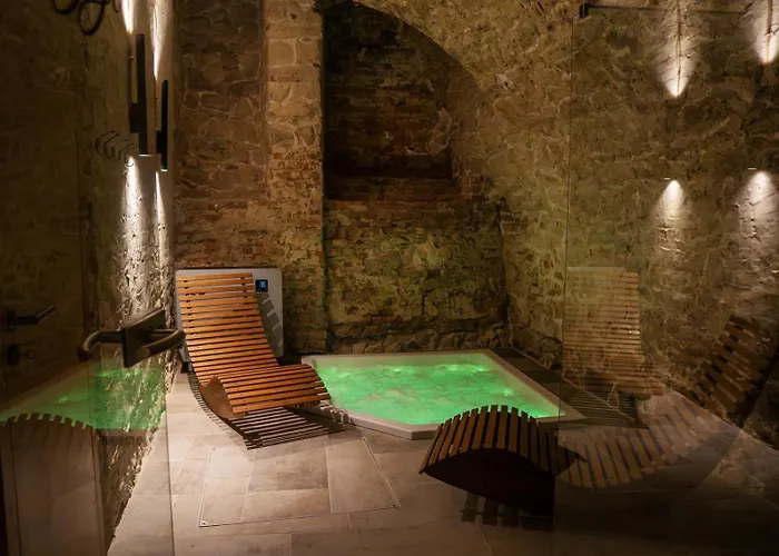 Rs Prestige Rybna 5 & 3*